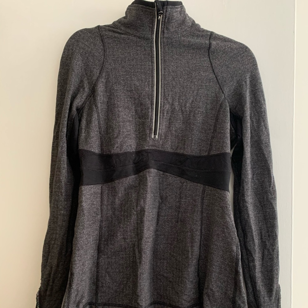 Black and gray herringbone lululemon half zip